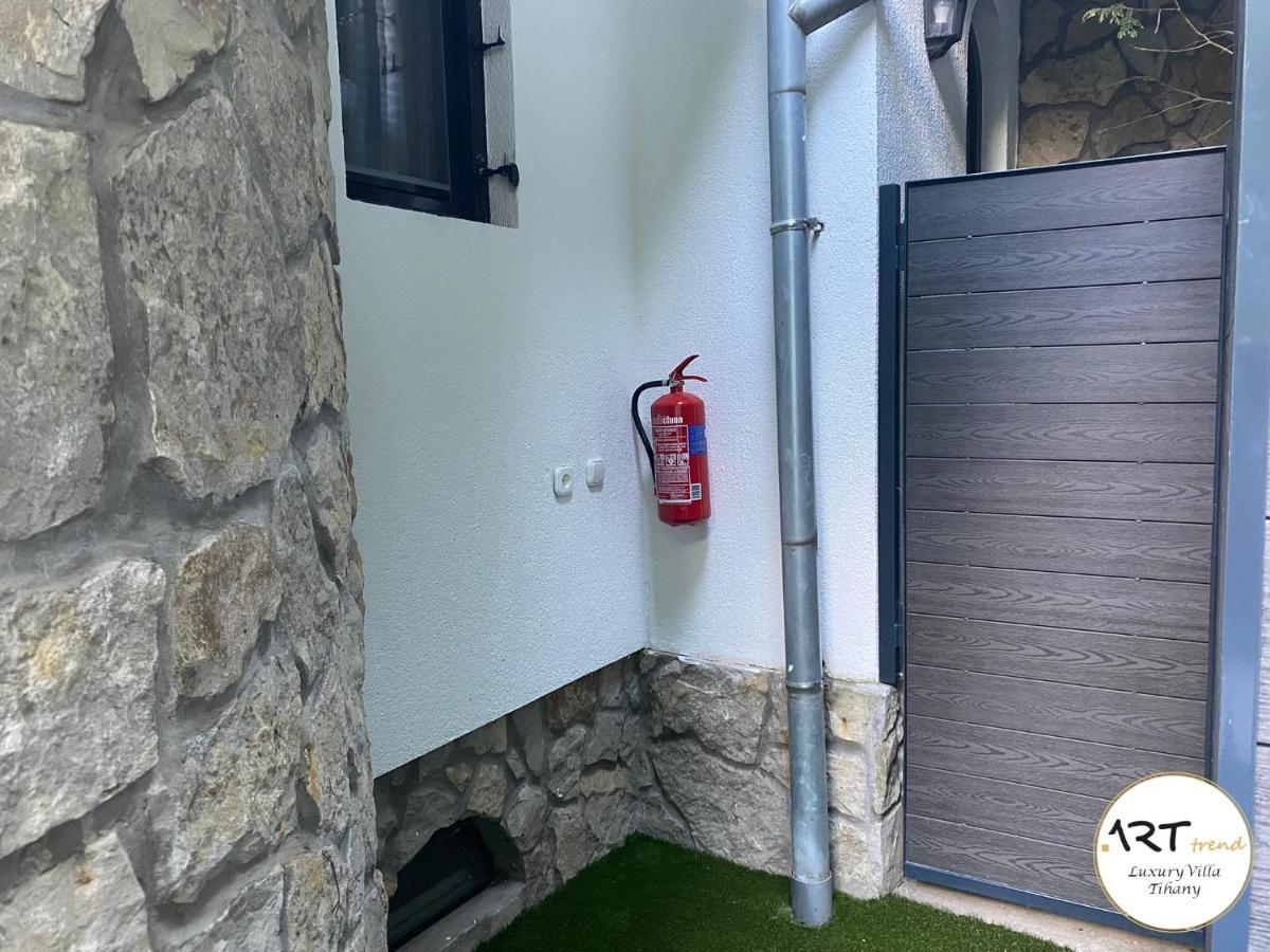 Arttrend Luxury Villa ティハニ エクステリア 写真